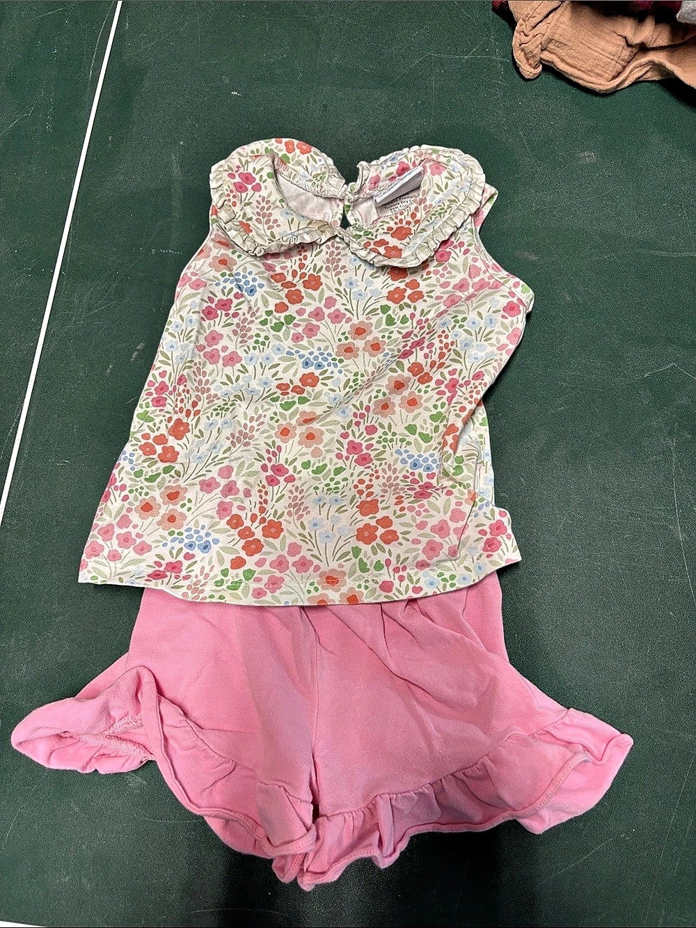 StitchyFish Floral Matching Set Baby 18M Like New